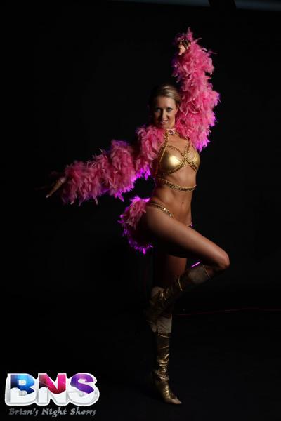 stripteaseuse lina