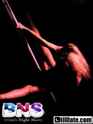 stripteaseuse Tiya
