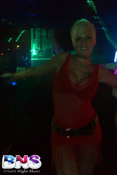 stripteaseuse allyssa