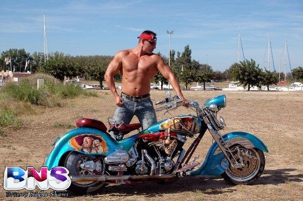 stripteaseur Mathias